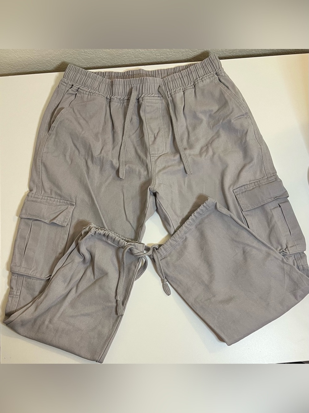 Women's Ankle Cargo Jeans - Light Gray Cropped Fit